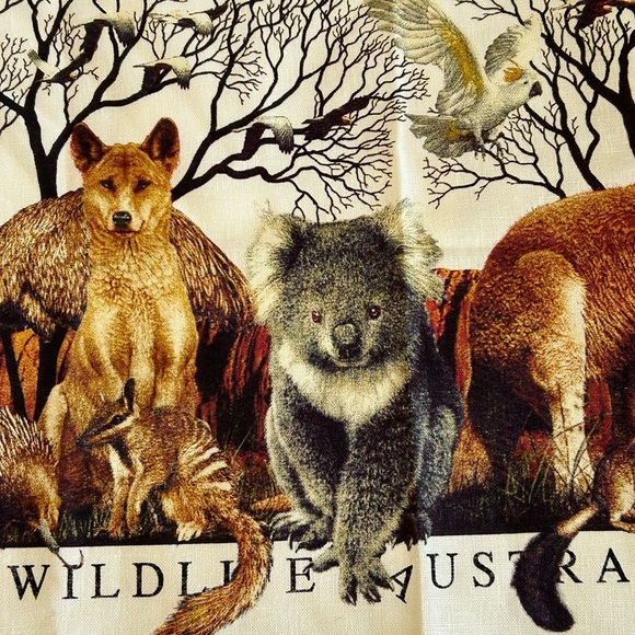 NWOT Rodriquez
Wild Australia Tea towel - Picture 3 of 10